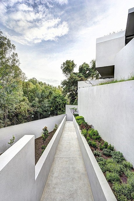 Casa LA by Elías Rizo Arquitectos