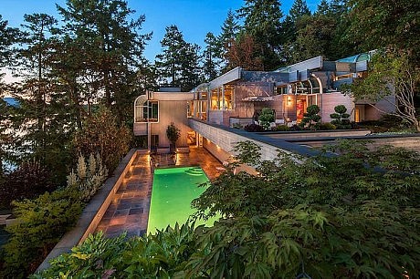 North Saanich Residence