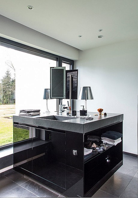 Private Residence by aEa