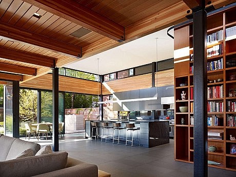 Orchard Willow Residence by Wheeler Kearns Architects