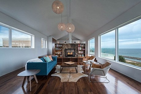 Harbour Heights Home by Omar Gandhi Architect