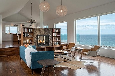 Harbour Heights Home by Omar Gandhi Architect