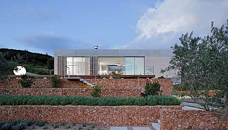 Olive House by LOG-URBIS