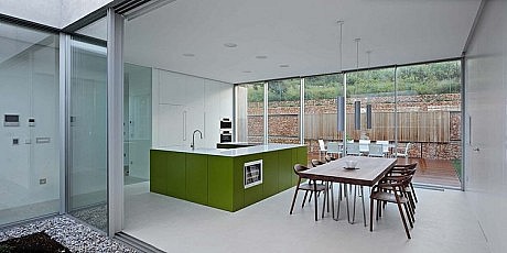 Olive House by LOG-URBIS