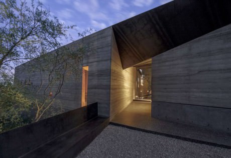 House in Desert by Wendell Burnette Architects - 2