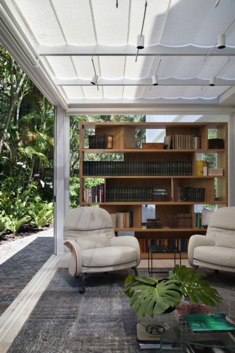 Brise House by Gisele Taranto Arquitetura - 11