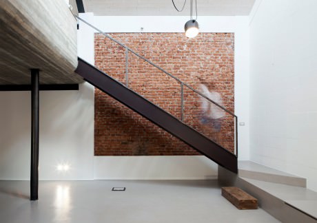 UV House by Oasi Architects - 4