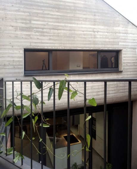 UV House by Oasi Architects - 8