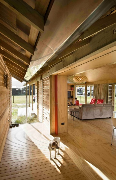 Shoal Bay Bach by Parsonson Architects - 5