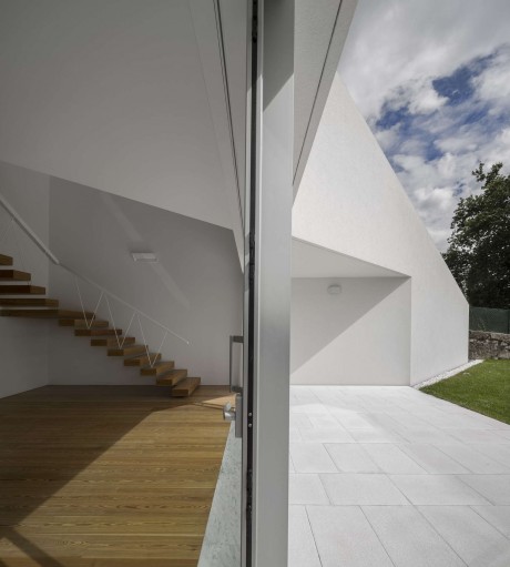 Taíde House by Rui Vieira Oliveira + Vasco Fernades - 4