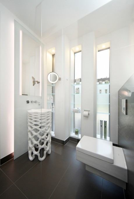Villa Dreieichenweg by Hennings Börn Interiors - 10