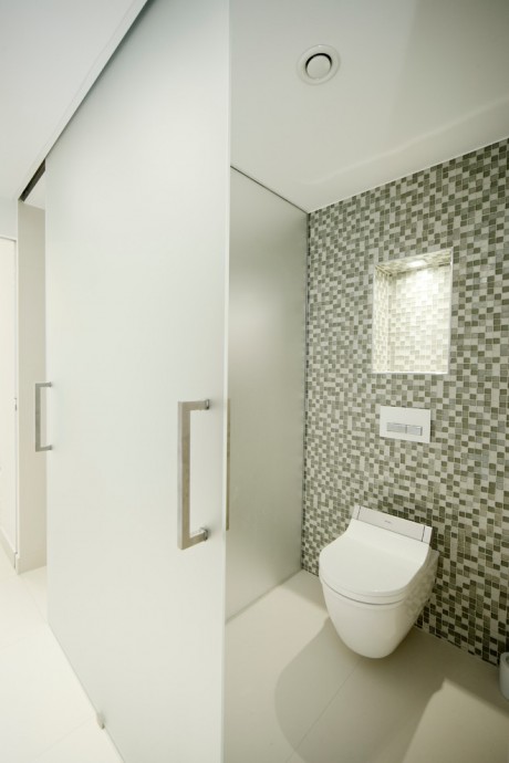 Villa Dreieichenweg by Hennings Börn Interiors - 12