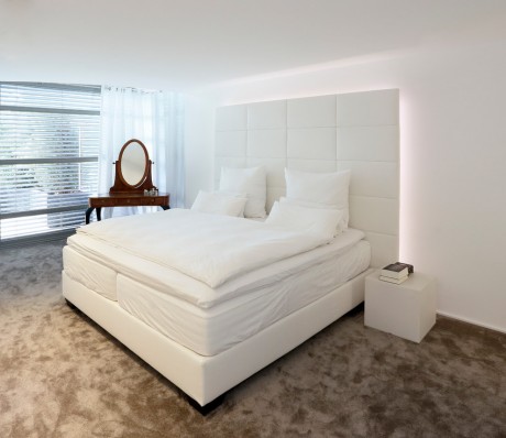 Villa Dreieichenweg by Hennings Börn Interiors - 9