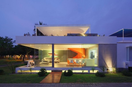 Casa Blanca by Martin Dulanto Sangalli - 15