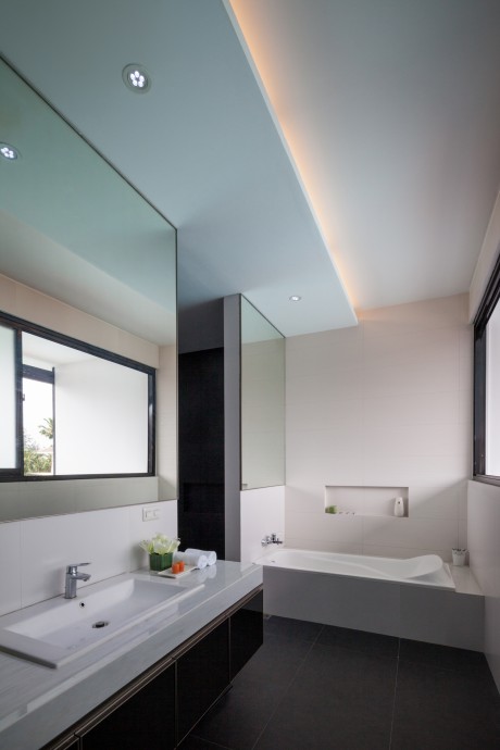 D+S House by DP+HS Architects - 9