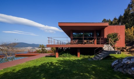 Casa de Seixas by Castro Calapez Arquitectos - 2