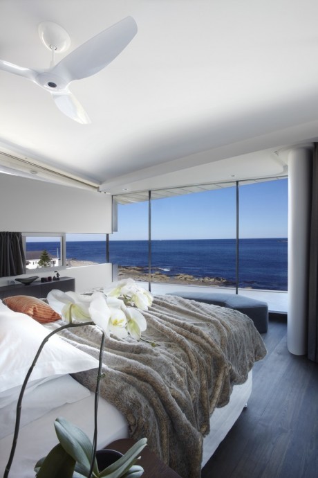 Clovelly House by Rolf Ockert Design - 10