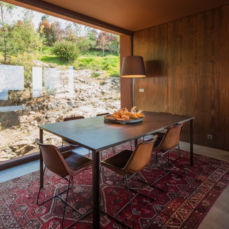 Casa de Seixas by Castro Calapez Arquitectos - 9