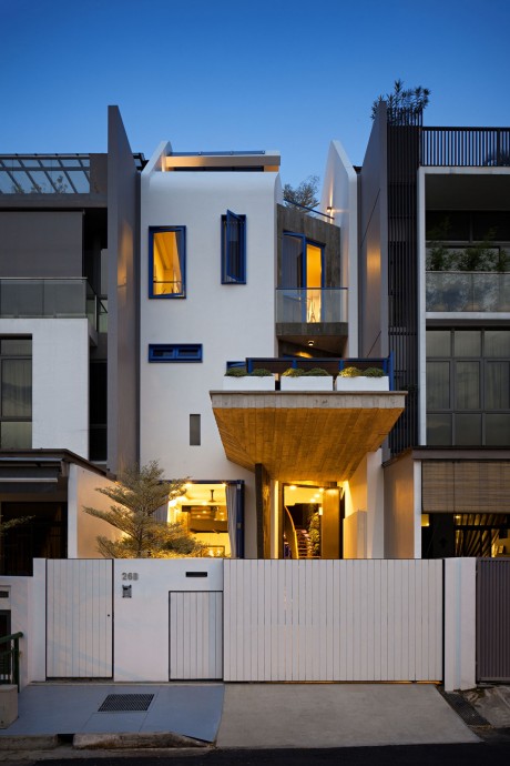 House at Poh Huat Road by Envelope Architects - 9
