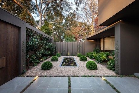 Residence in Melbourne - 14