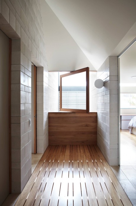 Clayfield House by Adrian Spence - 8