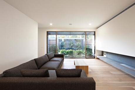 Residence in Melbourne - 9