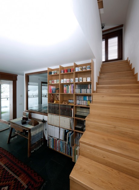 House in the Alps by Urgell Arquitectes - 6