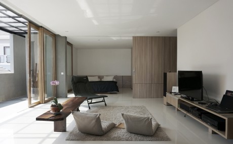 Minimax House by Ebenhaezer Lontoh - 4