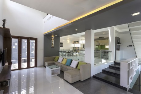 Narnia Residence by Jose Anand - 2