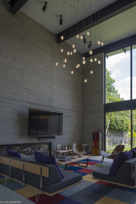 ALD House by Space - 2