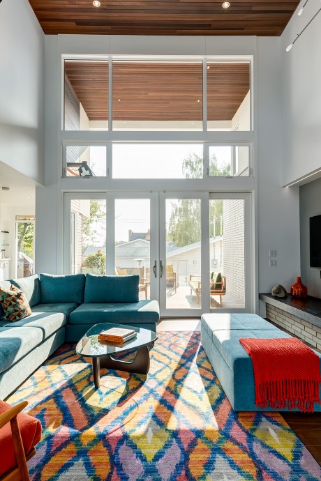 House in Calgary by DOODL - 4