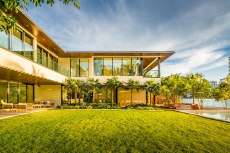 Floating Eaves Residence by Kobi Karp - 15