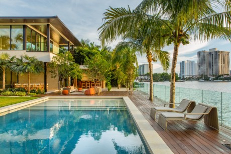 Floating Eaves Residence by Kobi Karp - 2