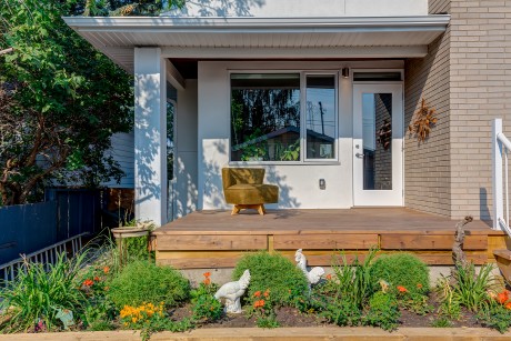 House in Calgary by DOODL - 16