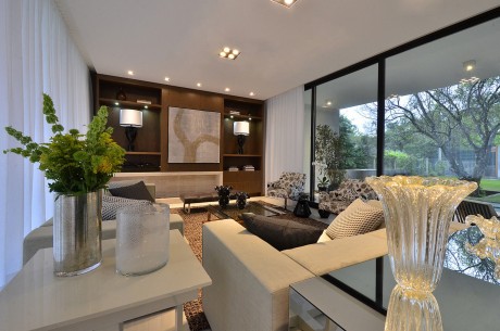 House in Brazil by Minuscoli Martini Architects - 2