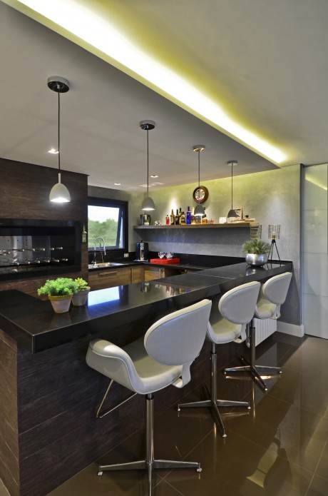 House in Brazil by Minuscoli Martini Architects - 8