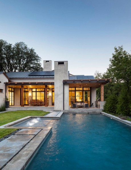 House in Dallas by Stocker Hoesterey Montenegro - 8