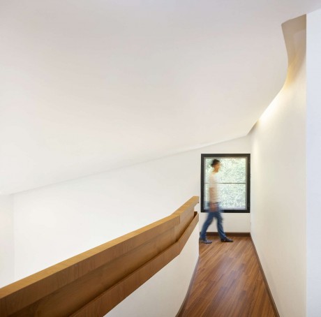 Mae Kao Canal House by Ekar Architects - 5
