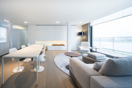 Home 1051 by Filip Deslee - 2