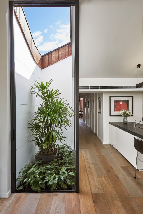 Malvern House by Patrick Jost - 7