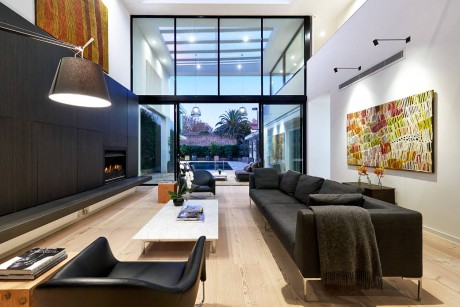 Silent Toorak by Finney Construction - 2