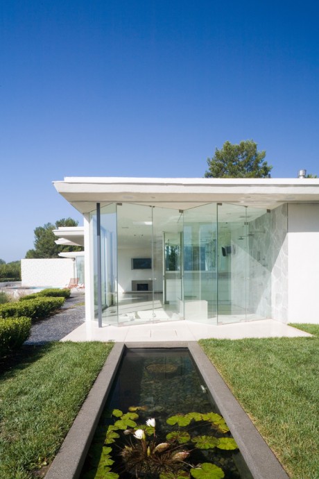 Trousdale Residence by Swift Lee Office - 3