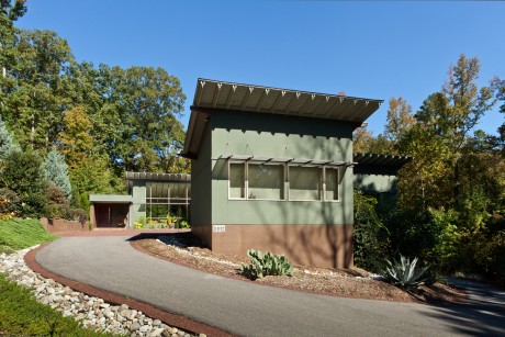 Three Pavilions by Distinctive Architecture - 10