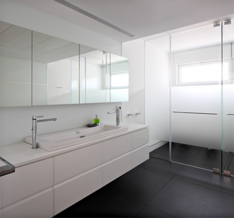House in Ra’anana by Blumenfeld Moor Architects - 11