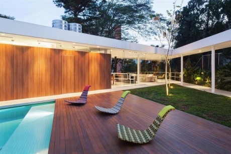 Casa Marquise by FGMF Architects - 10