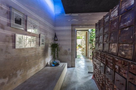 Raw House by Taller Estilo Arquitectura - 9