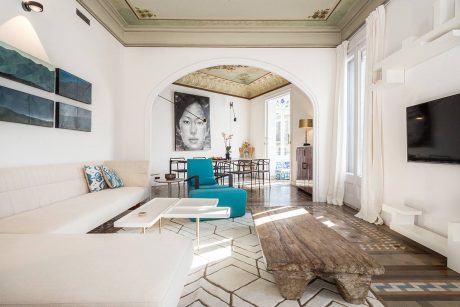Apartment in Eixample by SquadOne Studio - 2