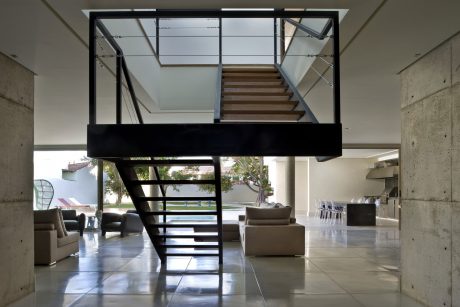 Contemporary House by Patricia Almeida Arquitetura - 4