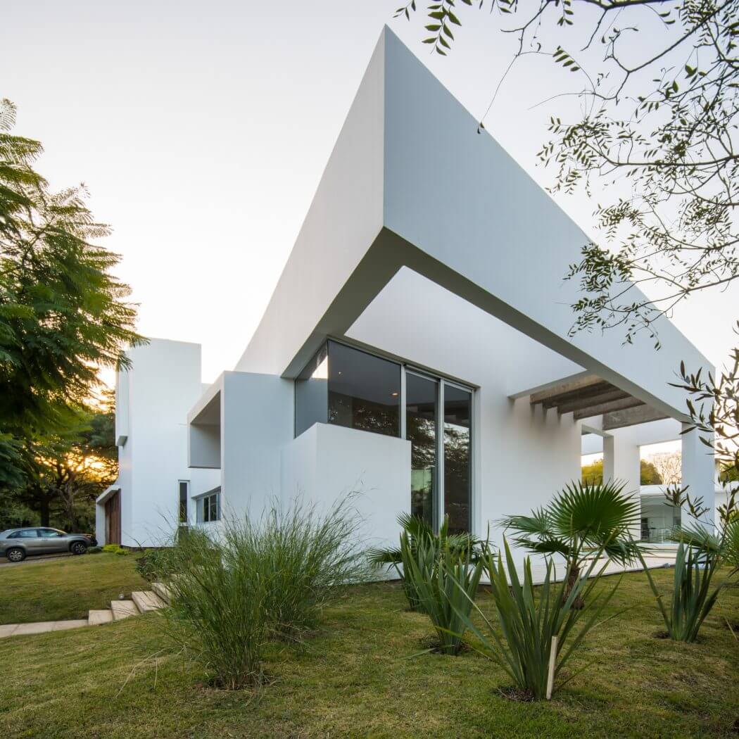 MOOE House by FCP Arquitectura - 1