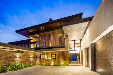 Dolphin Coast Home by Metropole Architects - 15